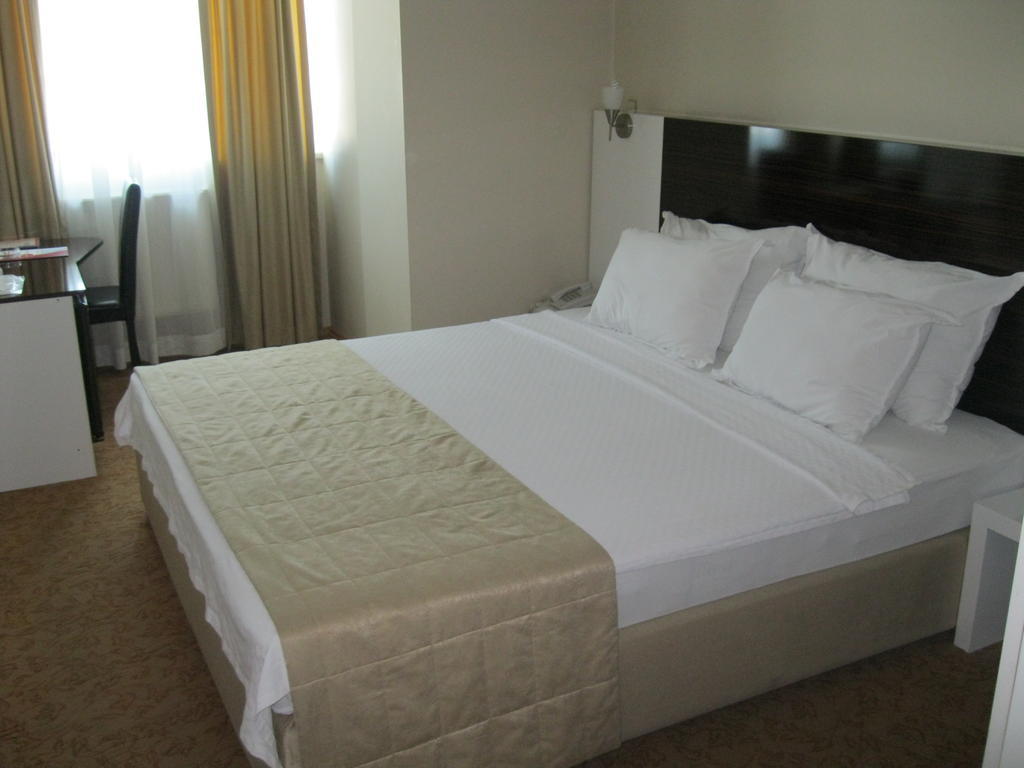 דניזלי Anya Suit Otel חדר תמונה