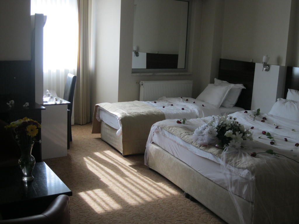 דניזלי Anya Suit Otel חדר תמונה